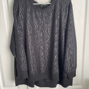 Jane and Delancey Sweatshirt/Sweater - Plus size 2X